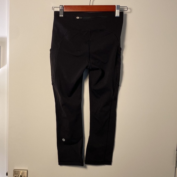 Lululemon 3/4 leggings - Picture 3 of 4